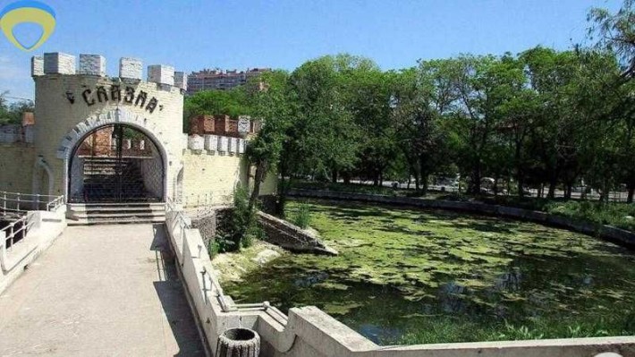 2 комнати в коммуне в районе Приморского суда - фото 1