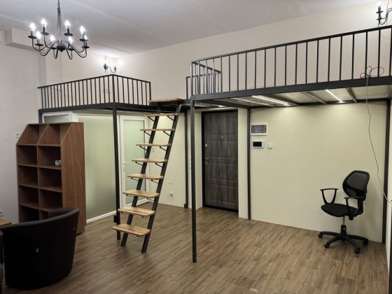 Кв.69 І.Дорошенка 49 1 поверх окремий вхід Полтава