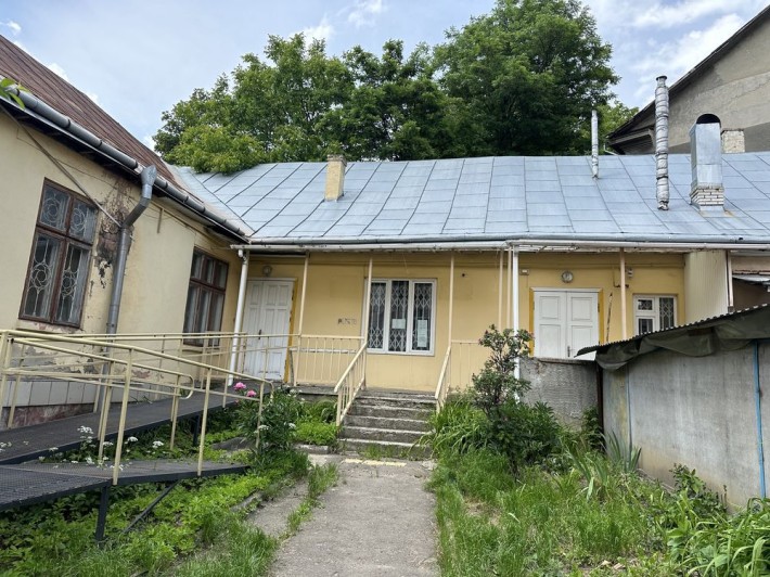 Здається комерційне приміщення в центрі на вул.Університетській - фото 1