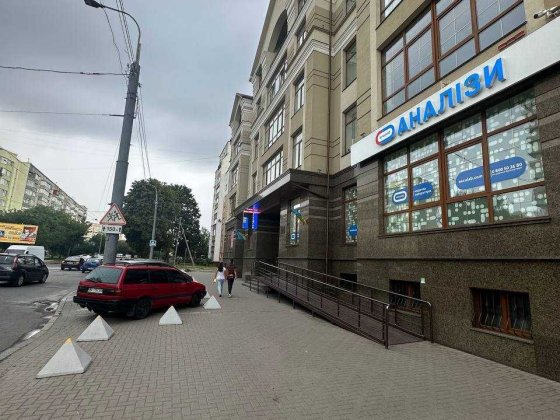 12 Школа 200м2 ТОП-Локація Трафік Здам приміщення біля ЗУПИНКИ Рівне