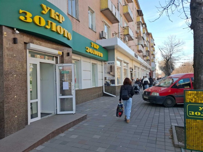 Здам в оренду офіс  на бульварі, біля м-ну "Будинку Торгівлі" - фото 1