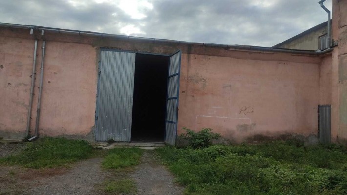 Складське приміщення в Ужгороді 400 м2 - фото 1