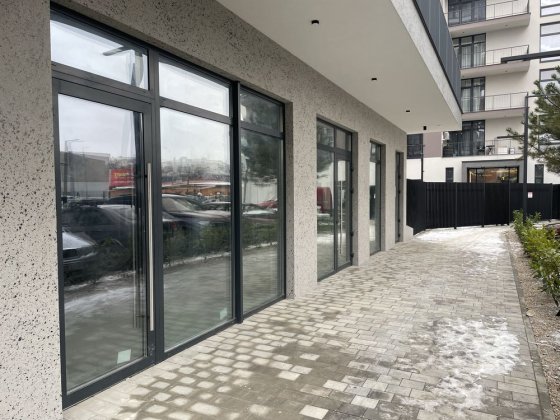 Оренда  комерції ЖК Кристал 1 поверх Ужгород