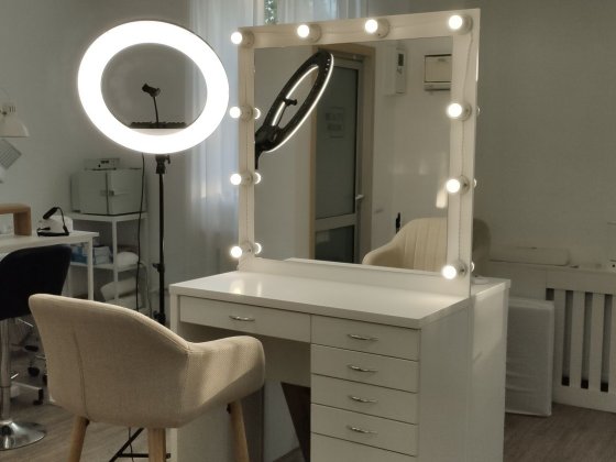 Оренда робочого місця бровіста Чернигов