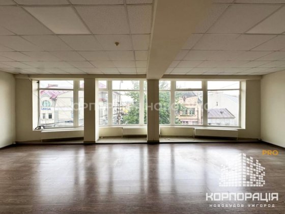 Оренда офісного приміщення з ремонтом в Центрі, вул.Швабська Ужгород