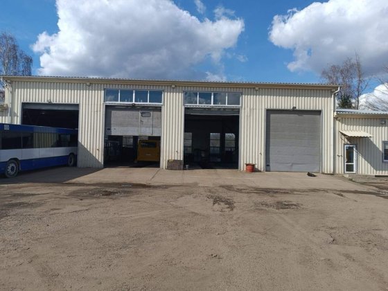 Здається Сто  з Адмін .будівлею - Єнергетична Чернівці