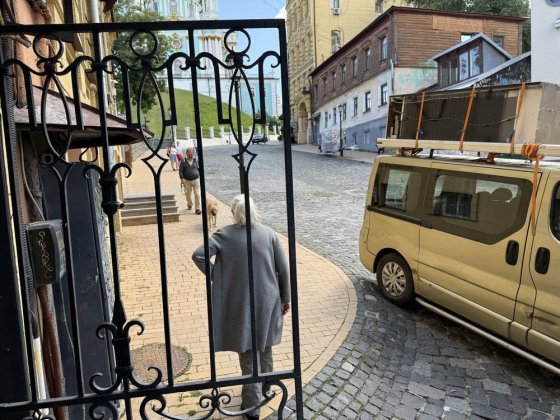 Андріївський узвіз, 21. Оренда літнього майданчика. Киев