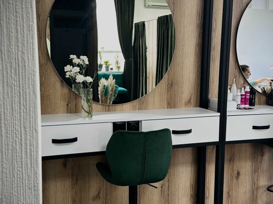 Оренда місця бровіста/візажиста/майстра по зачіскам Черкаси