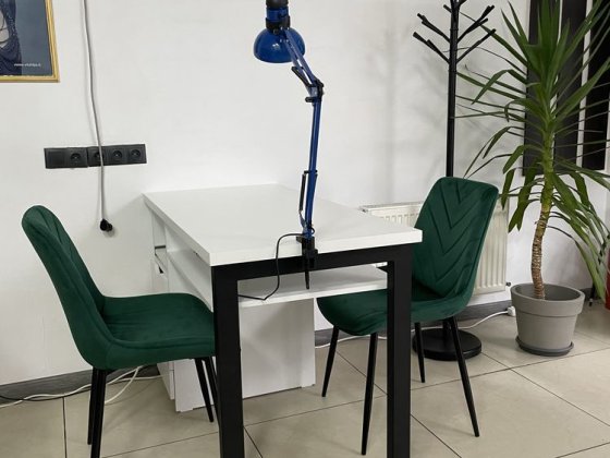 Оренда робочого місця майстра манікюра і педикюра Черкаси