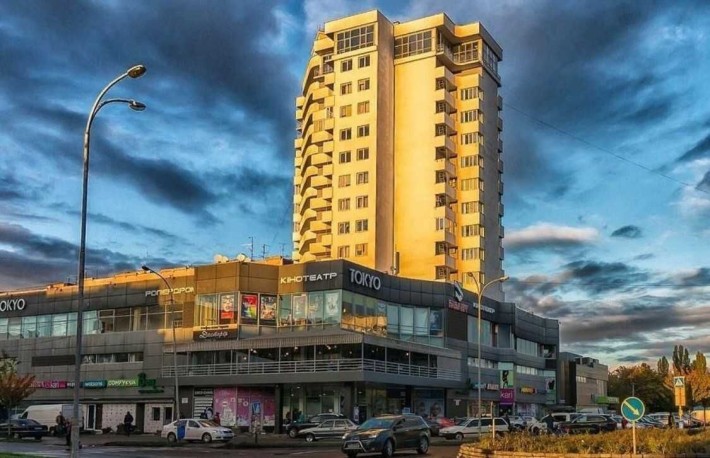 Здається офісне приміщення в ТЦ Токіо
Код: 9951 - фото 1