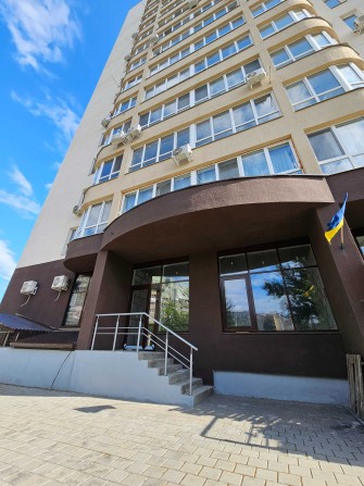 Оренда комерційного приміщення на Митниці! Новобудова! Площа 61м2 - фото 1