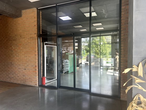 Оренда приміщення вул В Лесина 3а Черновцы