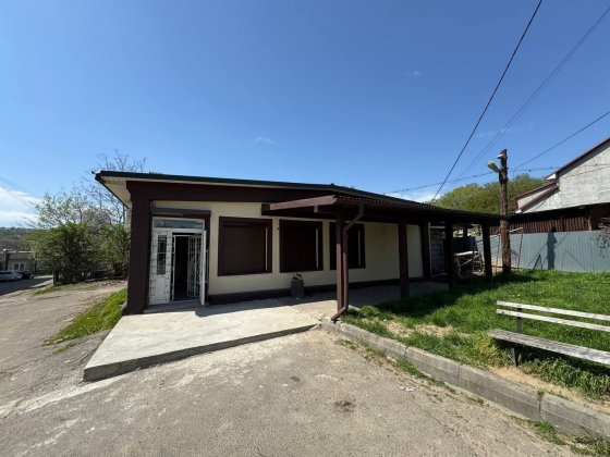 Окремостояча комерційна будівля під МАГАЗИН чи ЗАКЛАД ХАРЧУВАННЯ Чернівці