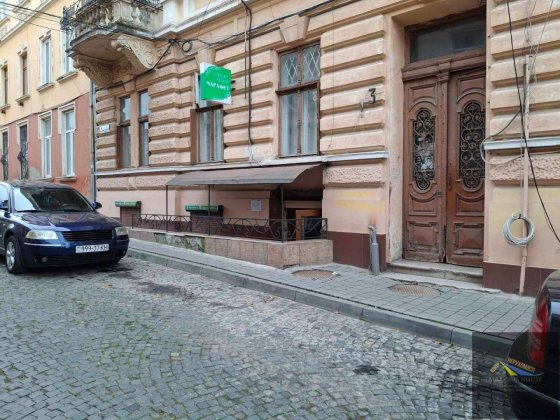Комерційне приміщення, р-н площі Філармонії Чернівці