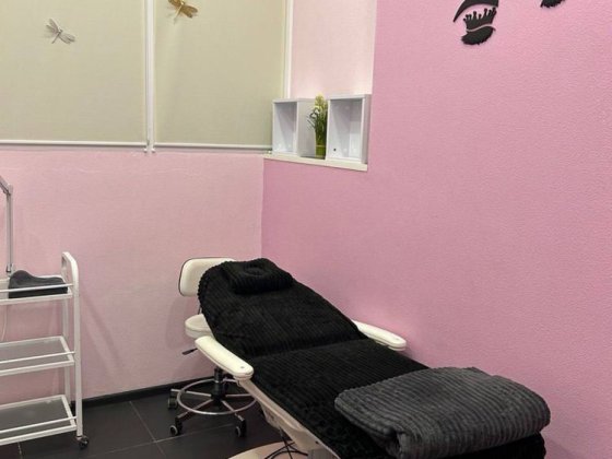 Здається кабінет під оренду та місця для майстрів Київ