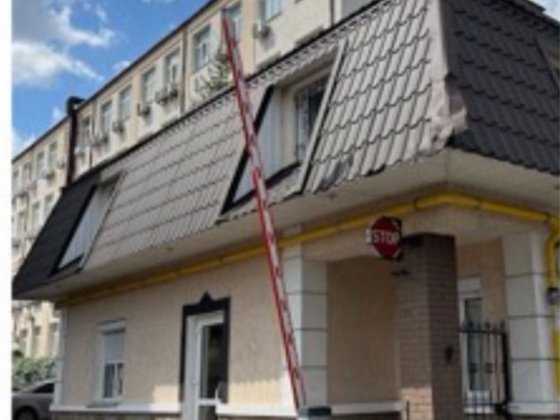 Бизнес центр Тройка метро Берестейская Киев