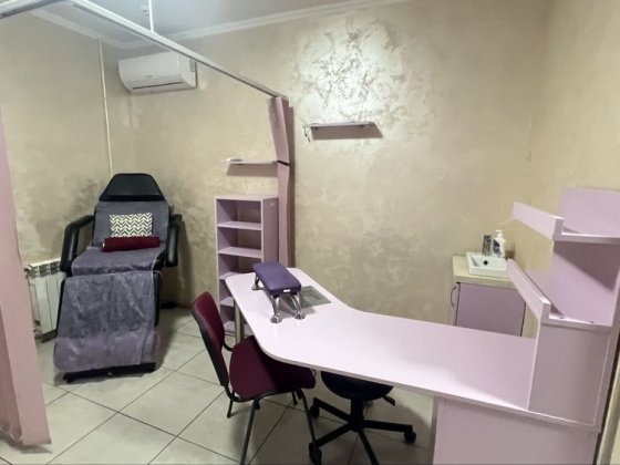 Здам в оренду кабінет для майстра манікюру та педикюру. м.Харківська Київ