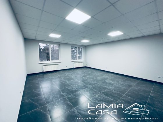 Оренда всього 3 поверху під кабінети по комунальників Чернівці