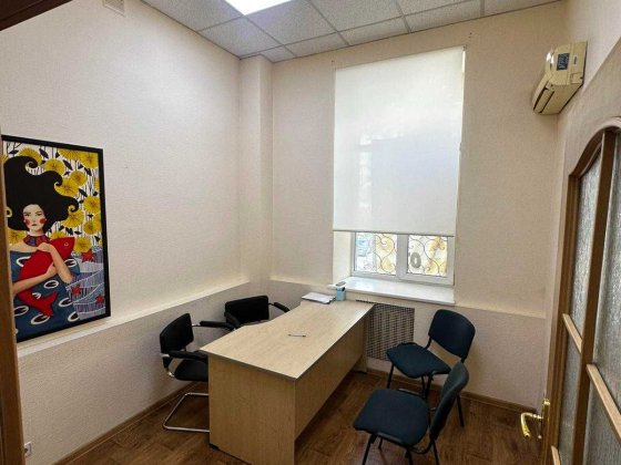 Офіс 46m2 в центрі міста по вул. Велика Житомирська Київ
