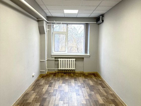 Оренда офісів від 20 до 23 кв.м, вул. Алматинська (ДВРЗ). є Генератор Київ
