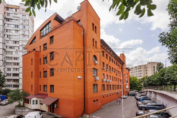 Оренда Офіс Київ, Шевченківський р-н, вул. Дегтярівська, 33, 220 м2 - фото 1