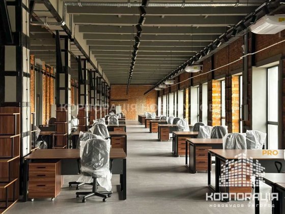 Оренда великого офісного приміщення, ремонт, меблі, Центр міста Ужгород