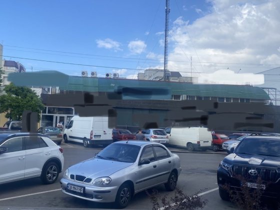 ЦЕНТР, ФАСАДНЕ, ПРОХІДНЕ! Світло НЕ вимикають! 390м2 Черкаси