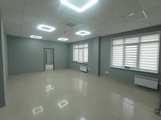 Оренда комерційного приміщення по вул.Швабська, 450м2 Ужгород