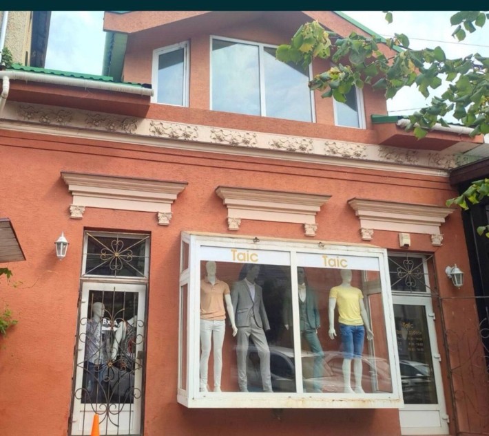 Круте приміщення, майже в самосу центрі міста! - фото 1