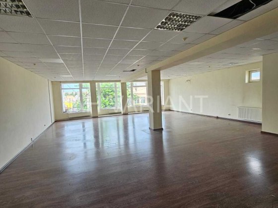 Здається торгово-офісне приміщення, вул. Швабська
Код: 28582 Ужгород