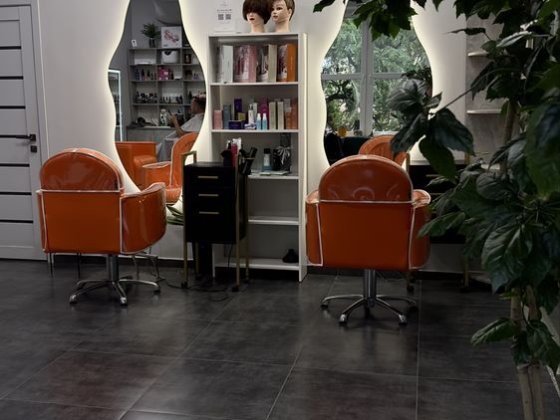 Сдам в аренду рабочее место парикмахеру Дніпро