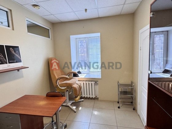 Сдам кабинет маникюр-педикюр в центре на нагорке Дніпро