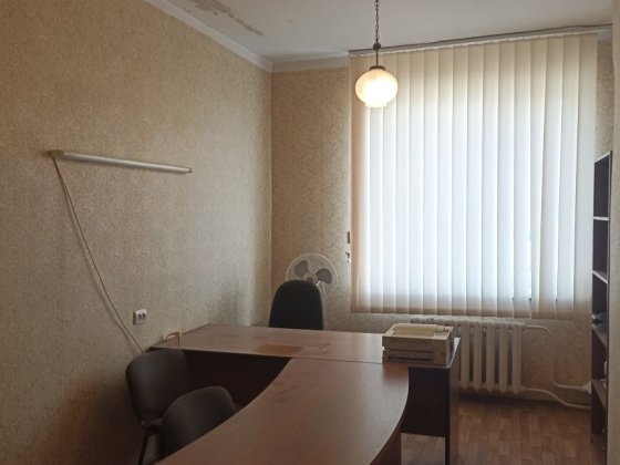 Здам під офіс, тощо комерційну нерухомість , по Мануйлівський 73 Дніпро