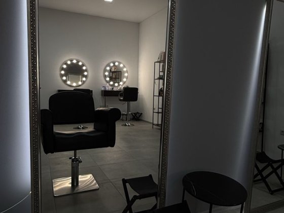 Оренда 15 днів місця перукаря/колориста. Район Урожай Винница