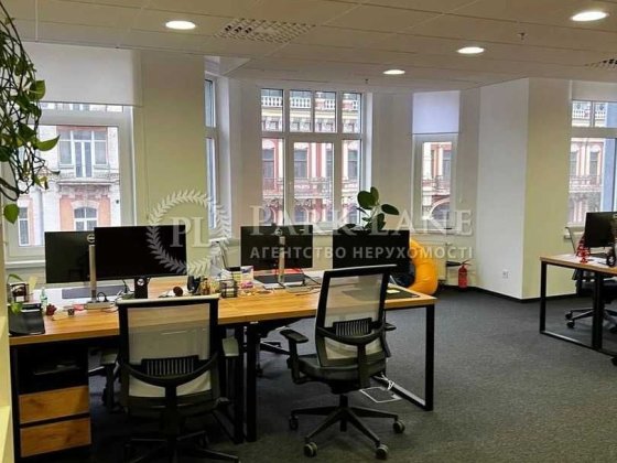 Без %. Генератор. Бізнес-центр. метро Золоті Ворота. Центр. Киев