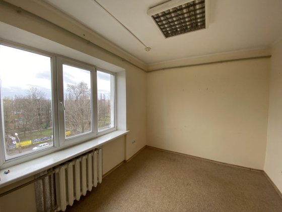 Оренда офісу 12м2 . 12-Квартал . Без коміссії ! Дніпро