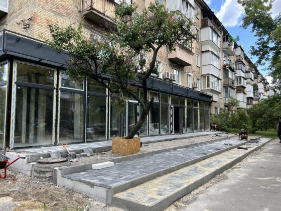 Оренда торгівельного приміщення, 240 м2, вул. Будівельників Київ