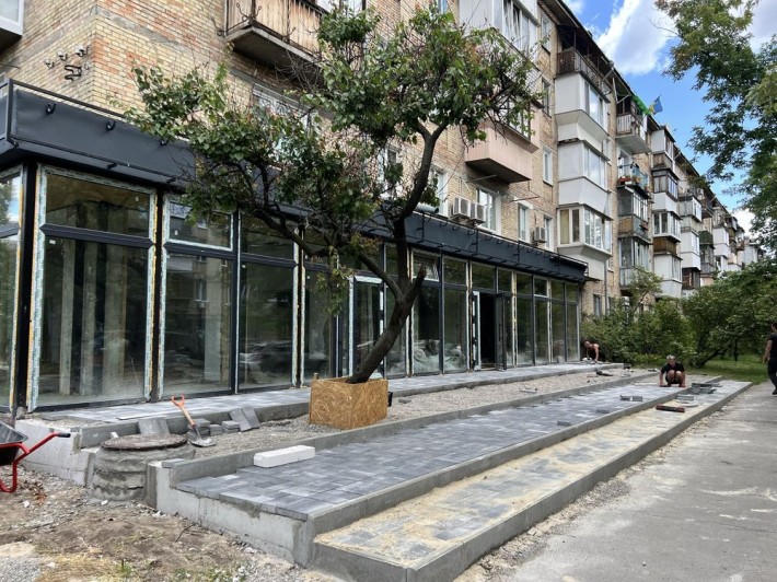 Оренда торгівельного приміщення, 240 м2, вул. Будівельників - фото 1