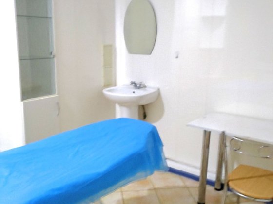 Сдам отдельный  кабинет в салоне красоты Дніпро