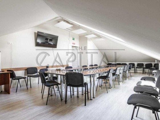 Оренда офісу 180 м² біля метро Олімпійська. Цілий поверх з меблями! Киев