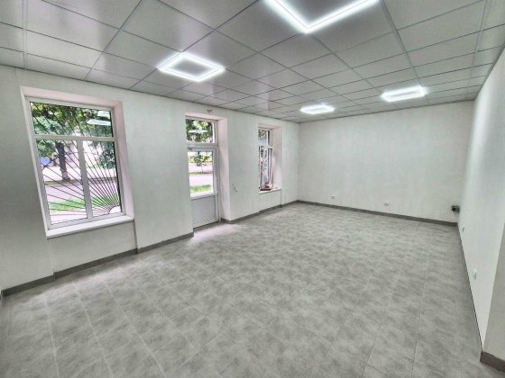 Магазин 60 м2, р-н  Центрального ринку (Пед. університет) Вінниця