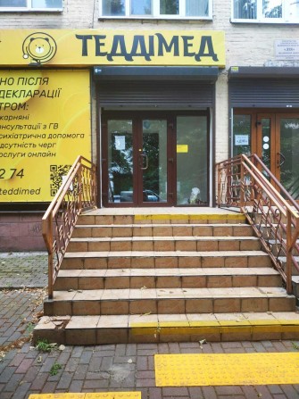 Оренда приміщення 50,8кв.м  під магазин, офіс,  навпроти ДК Металургів - фото 1