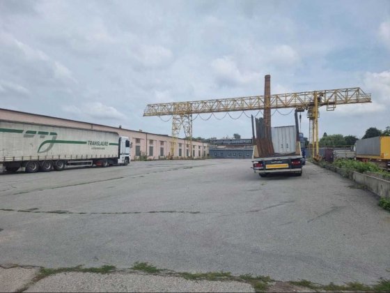 Здається в оренду кран та площадка Житомир