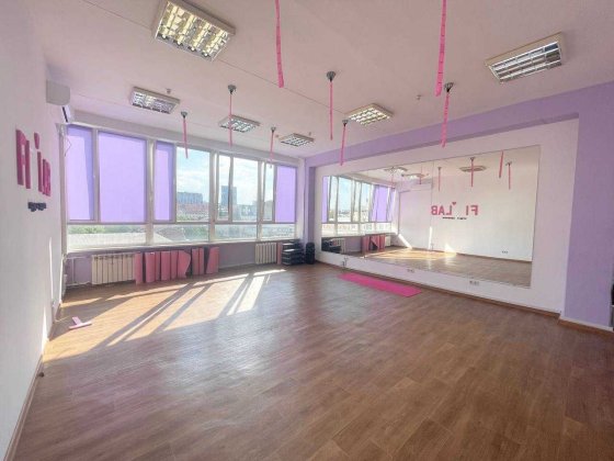 Сдам офис 83,5 кв.м. с водой в помещении, р-н Европейской площади Дніпро