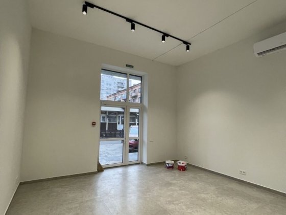 Оренда приміщення 58м Центр, фасад Житомир