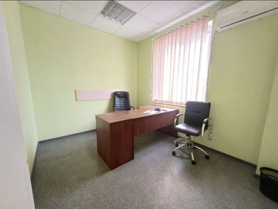 Офіс на метро Славутич Київ