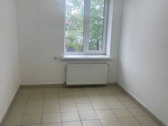 Оренда комерційного приміщення на вул. Євгена Коновальця Винница