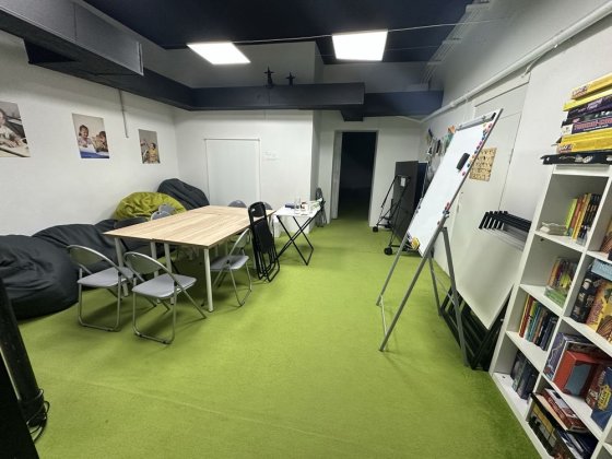 224 м² у центрі — ідеально для дитячого або навчального центру.