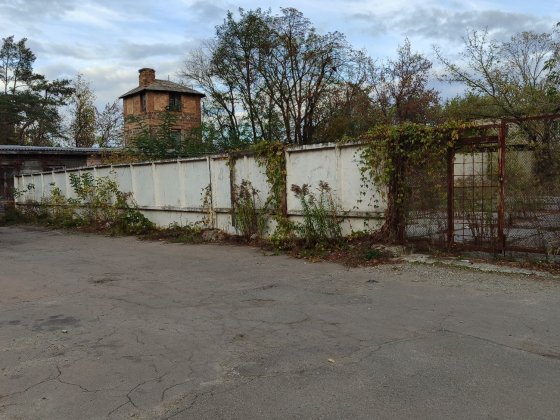 Аренда нежилое 100 м и площадка 200-500 м Академгородок Київ