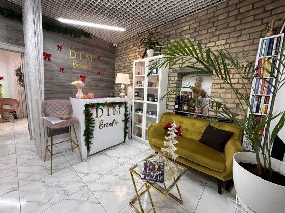 Суборенда шоурум, оренда магазина, шоурум українських брендів Київ